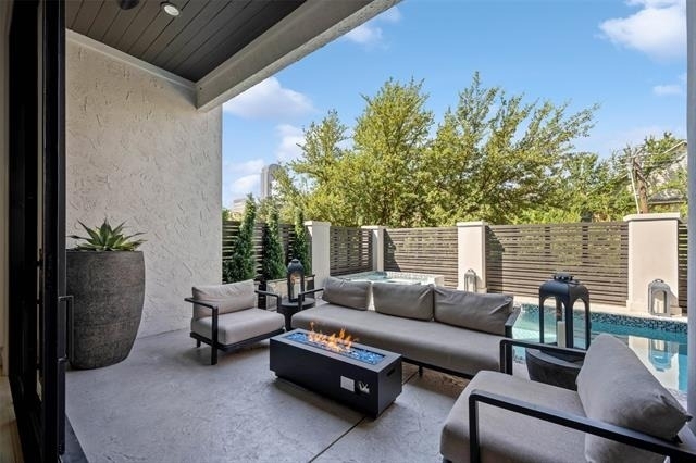 2206 Boll Street - Photo 9