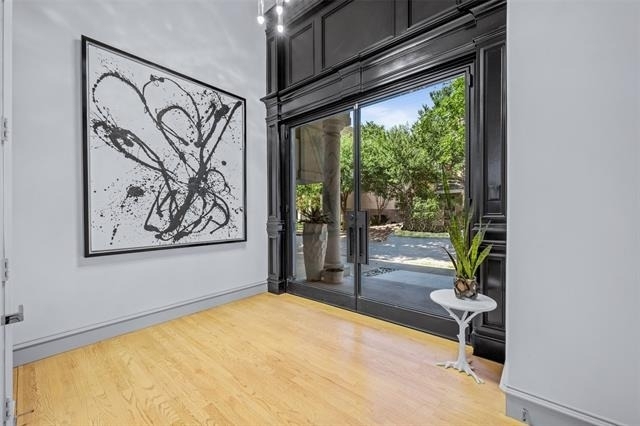 2206 Boll Street - Photo 1