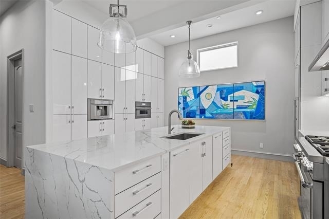 2206 Boll Street - Photo 15