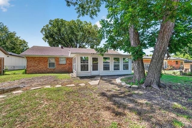 2539 Highwood Drive - Photo 22
