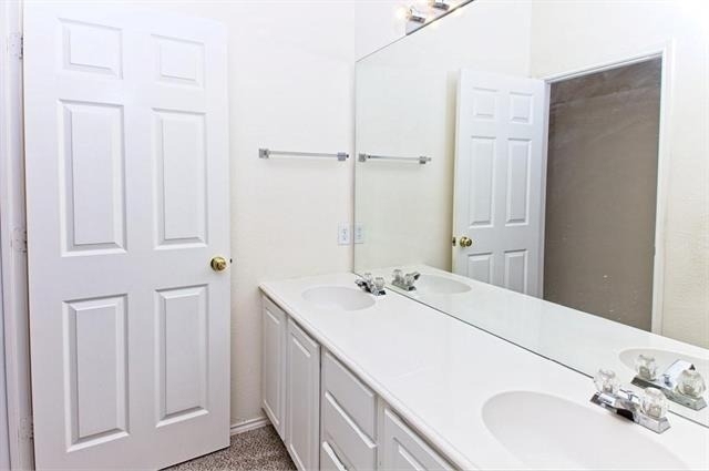 8713 Somerville Way - Photo 32
