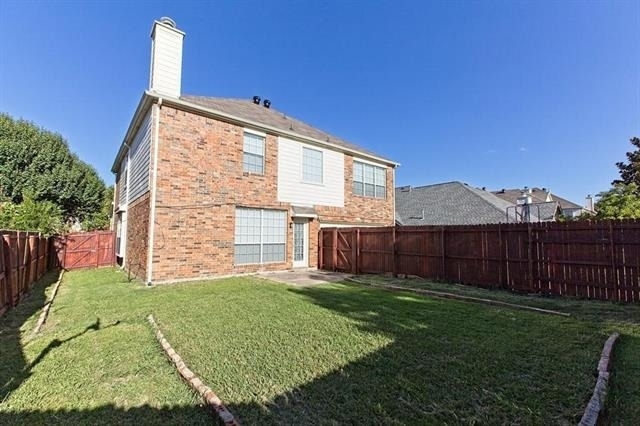 8713 Somerville Way - Photo 1