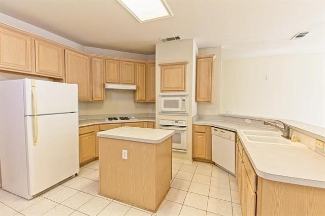 8713 Somerville Way - Photo 10