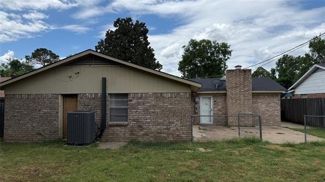 1505 Montclair Street - Photo 18