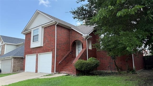 786 Pierre Lane - Photo 0