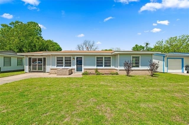 1308 Rose Avenue - Photo 0