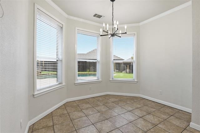 1404 Chaucer Drive - Photo 4