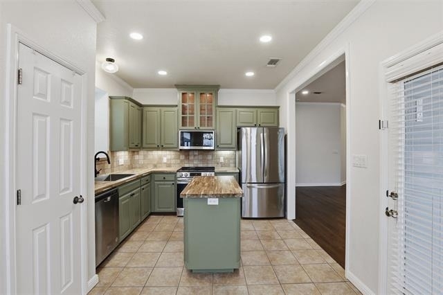 1404 Chaucer Drive - Photo 18