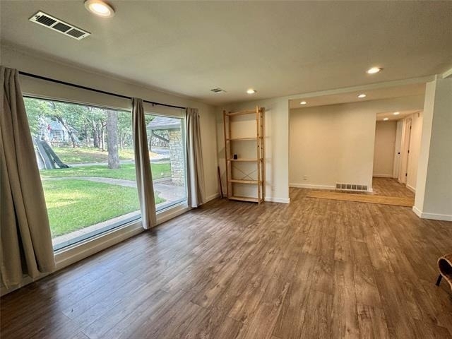 211 Mill Creek Drive - Photo 2