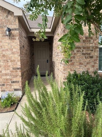 138 Waxberry Drive - Photo 1