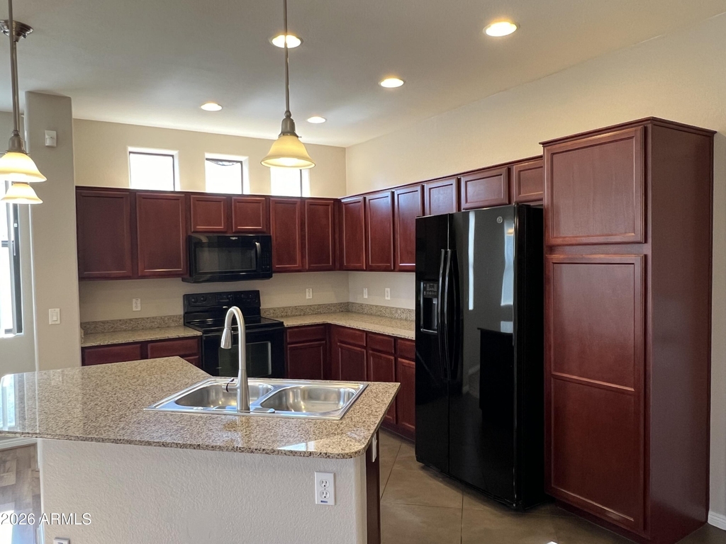 123 N Washington Street - Photo 3