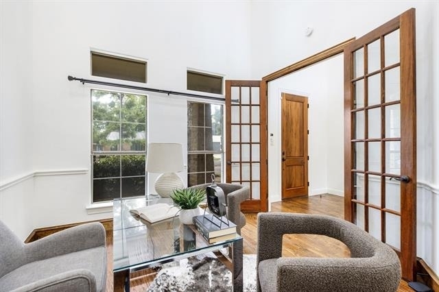 3606 S Versailles Avenue - Photo 11