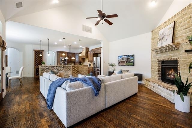 3606 S Versailles Avenue - Photo 21