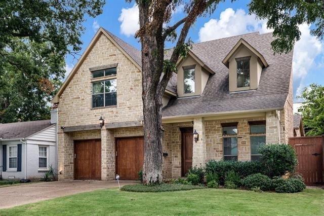 3606 S Versailles Avenue - Photo 1
