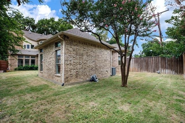 3606 S Versailles Avenue - Photo 7