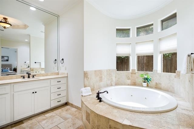 3606 S Versailles Avenue - Photo 29