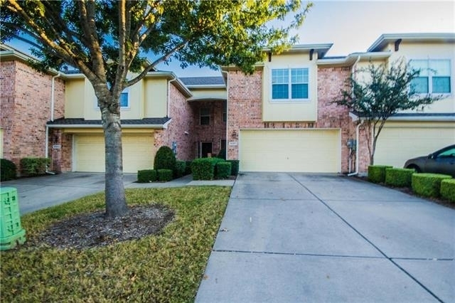 10371 Darkwood Drive - Photo 0
