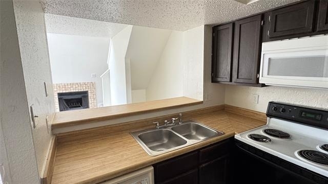 9833 Walnut Street - Photo 2