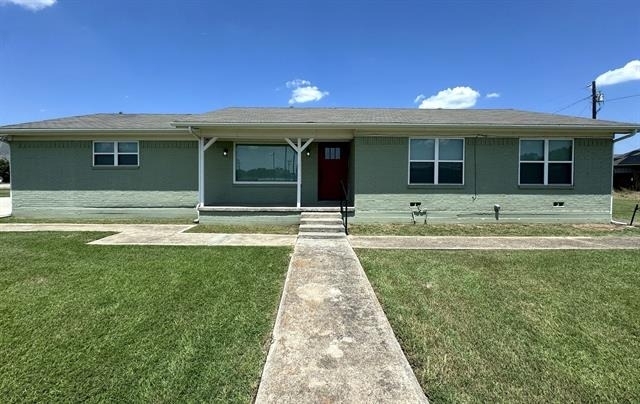 321 E Lake Street - Photo 0