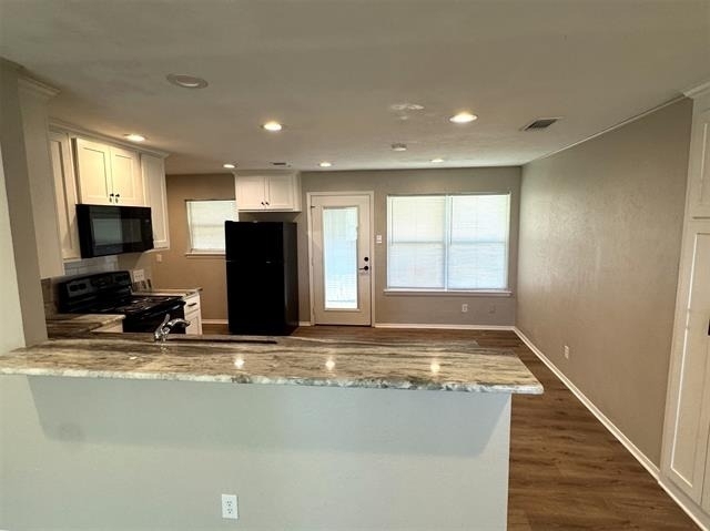 321 E Lake Street - Photo 9