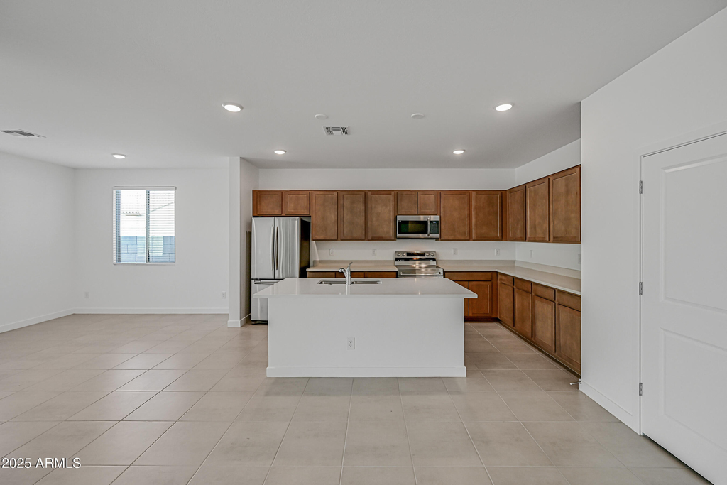 23410 W Florence Avenue - Photo 6
