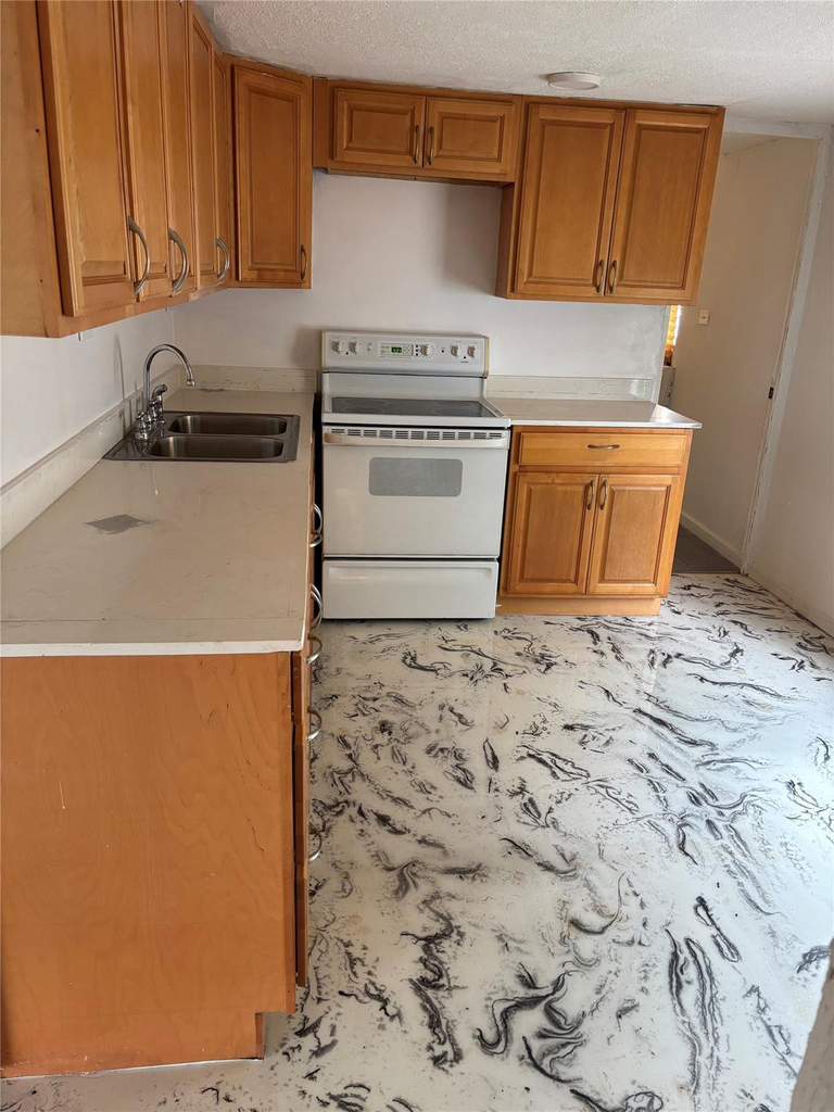 8556 Berkley Drive - Photo 1