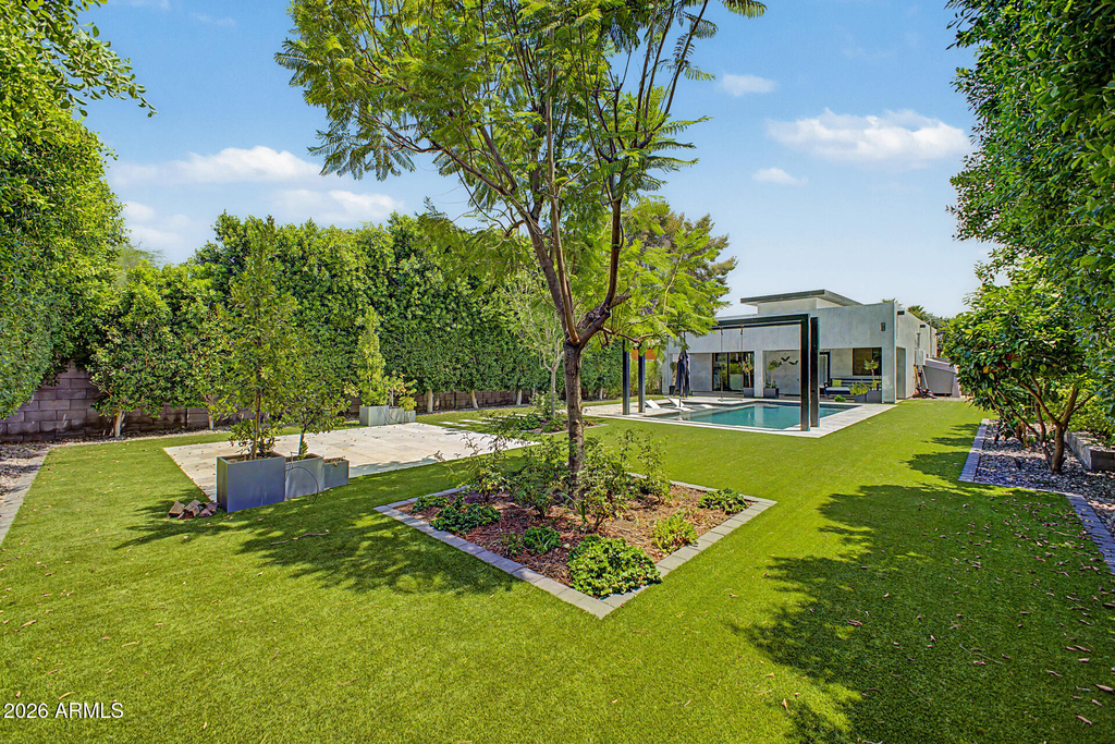 2312 E Curnow Drive - Photo 29