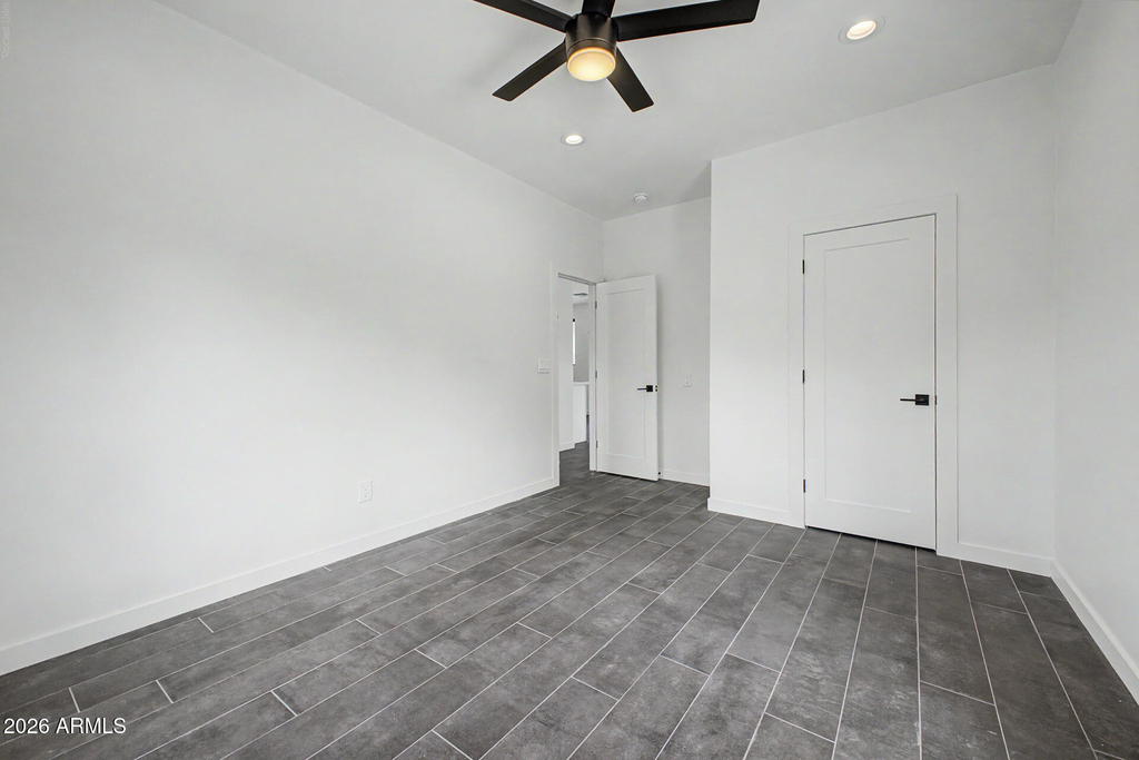 2312 E Curnow Drive - Photo 18