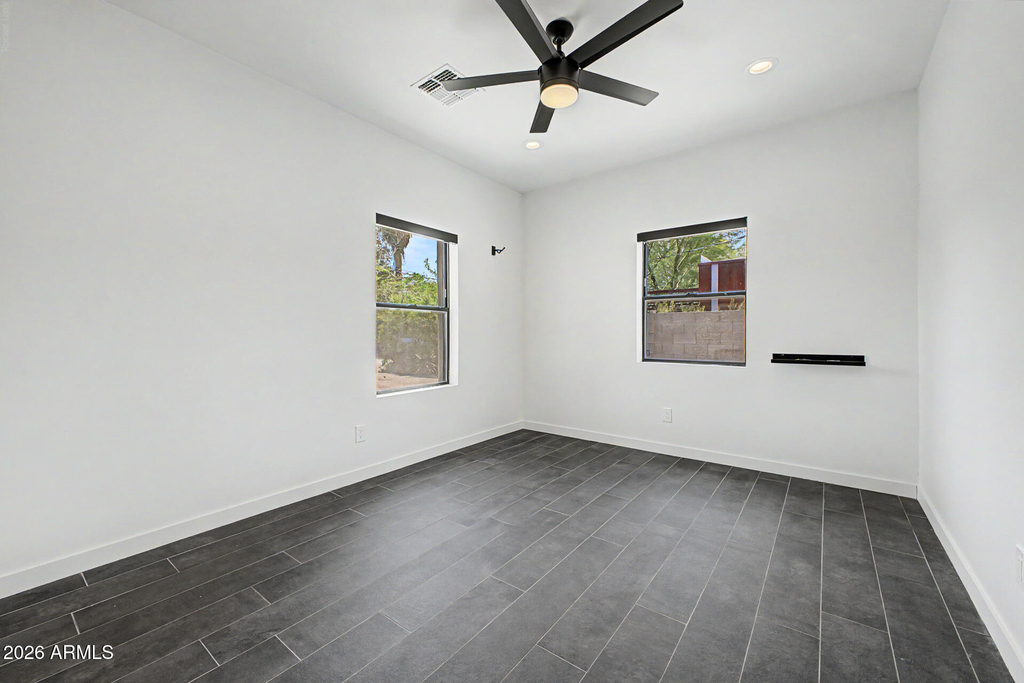 2312 E Curnow Drive - Photo 17