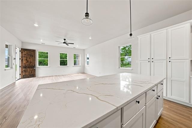 1022 E 9th Street - Photo 7