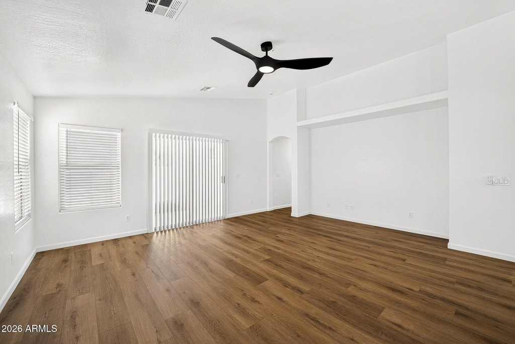 1582 E Leaf Road - Photo 8