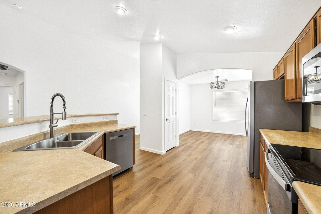 1582 E Leaf Road - Photo 4