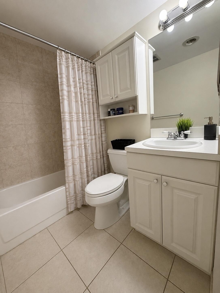 4168 Inverrary Drive - Photo 3
