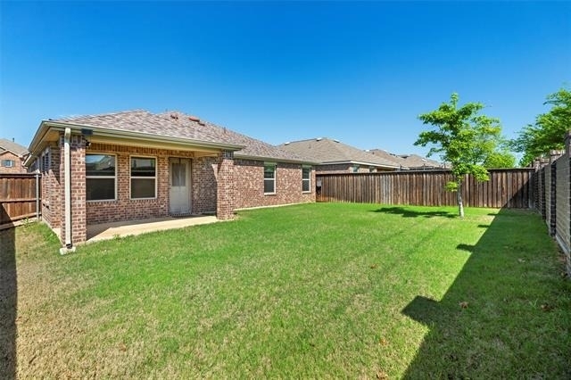 1525 Alamandine Avenue - Photo 14