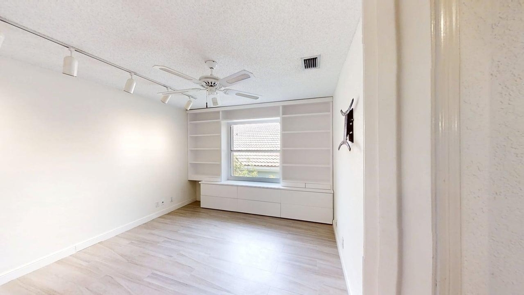 23330 La Vida Way - Photo 23