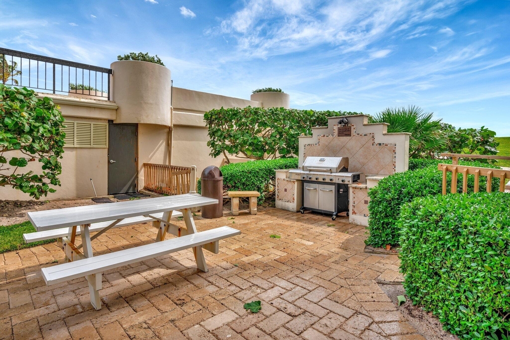 5380 N Ocean Drive - Photo 42