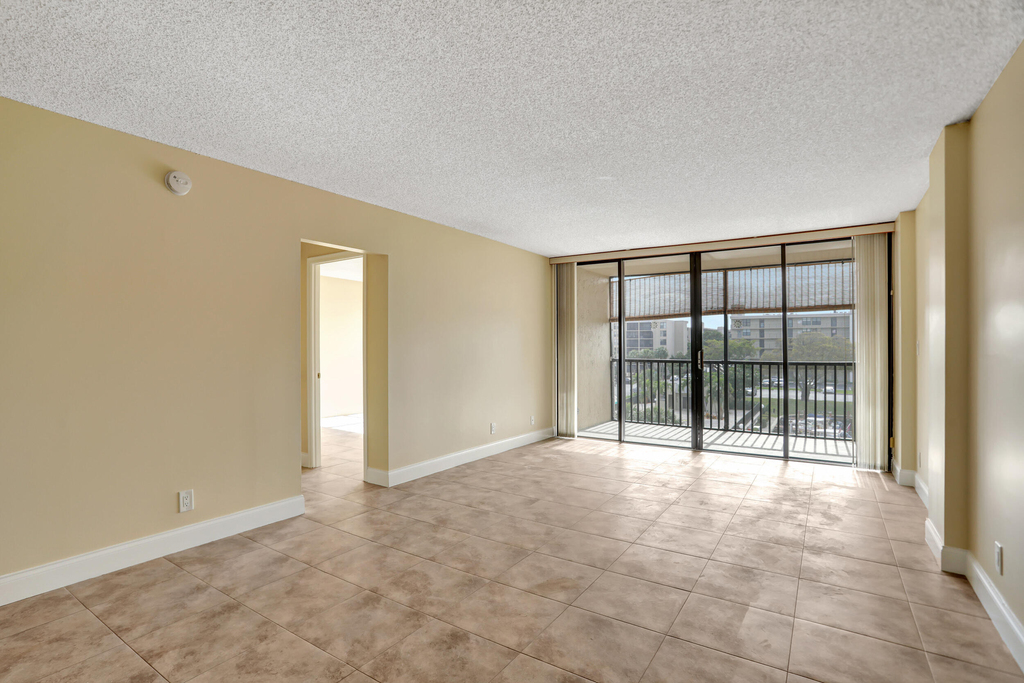 3 Royal Palm Way - Photo 12