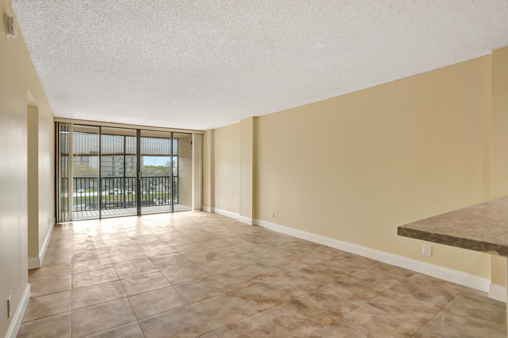 3 Royal Palm Way - Photo 11