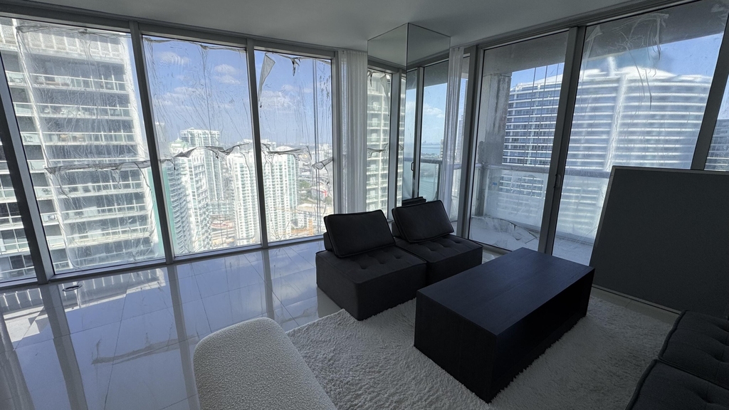 475 Brickell Avenue - Photo 12