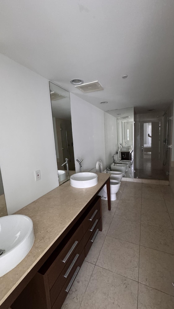 475 Brickell Avenue - Photo 10