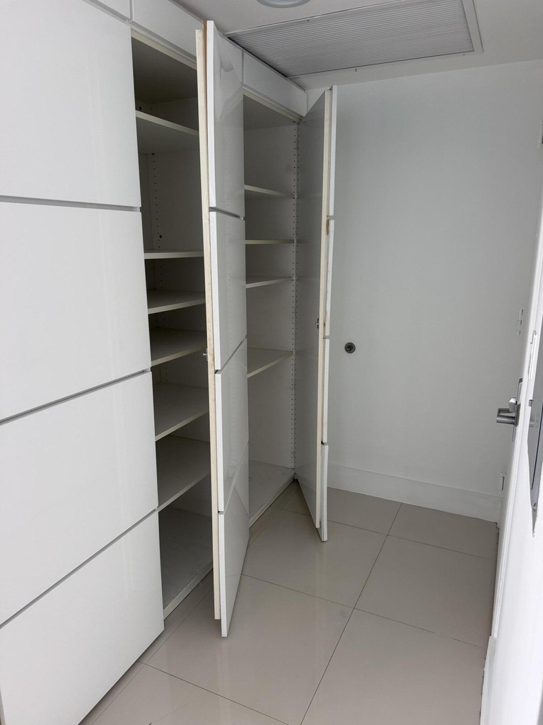 475 Brickell Avenue - Photo 13