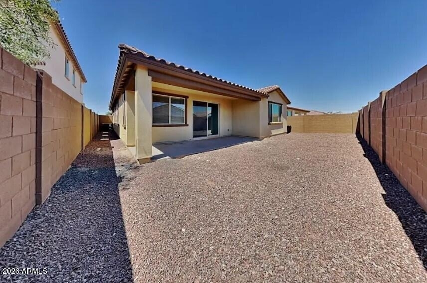 19709 W Campbell Avenue - Photo 14