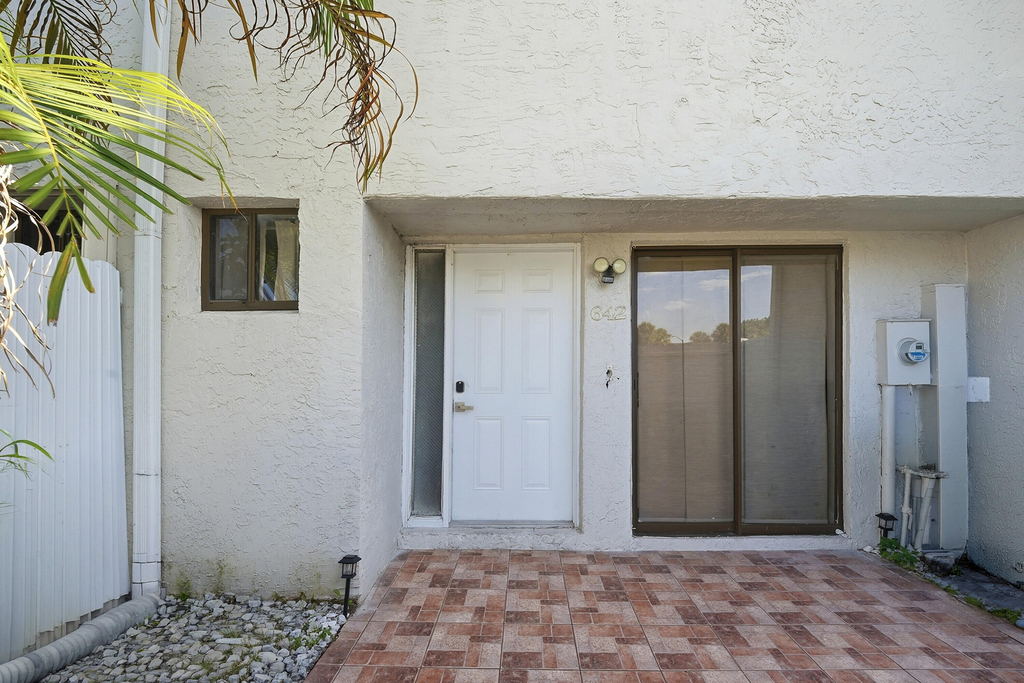 642 Ne 195th Street - Photo 26