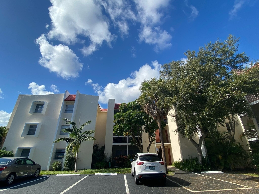 632 Nw 13th Street - Photo 1