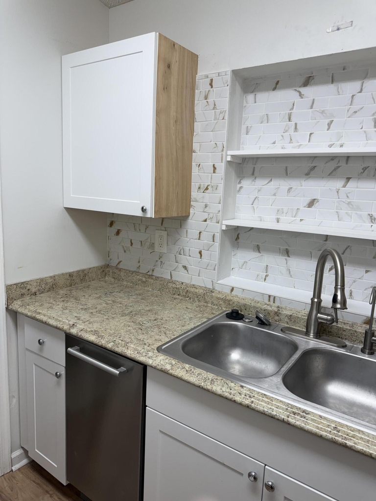 1240 Sw 73rd Avenue - Photo 12