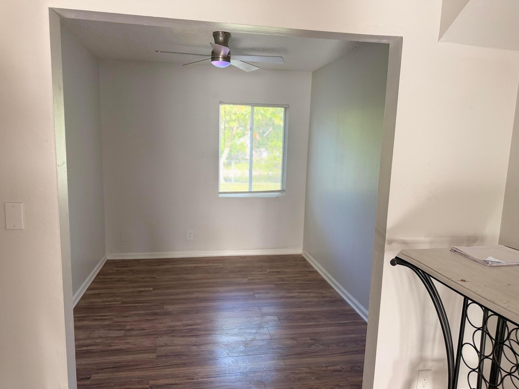 1240 Sw 73rd Avenue - Photo 8