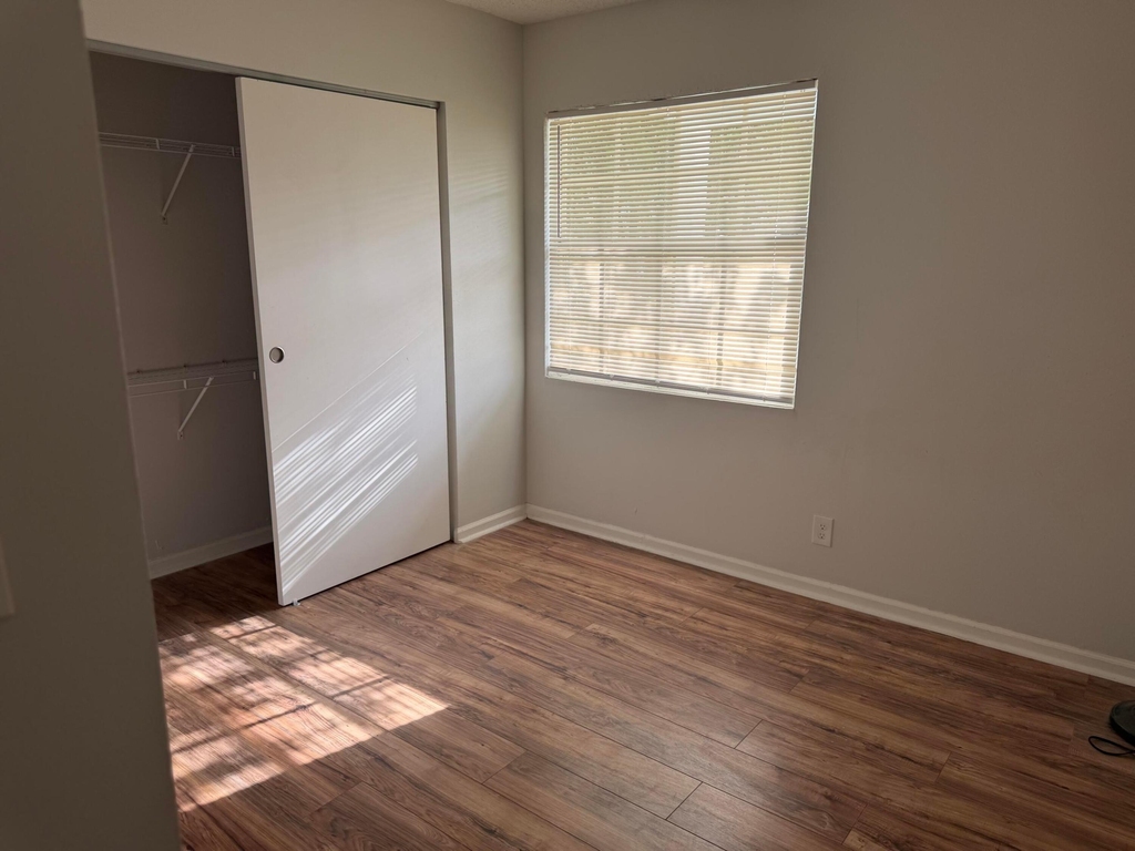 1240 Sw 73rd Avenue - Photo 22