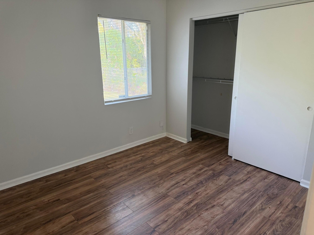 1240 Sw 73rd Avenue - Photo 19