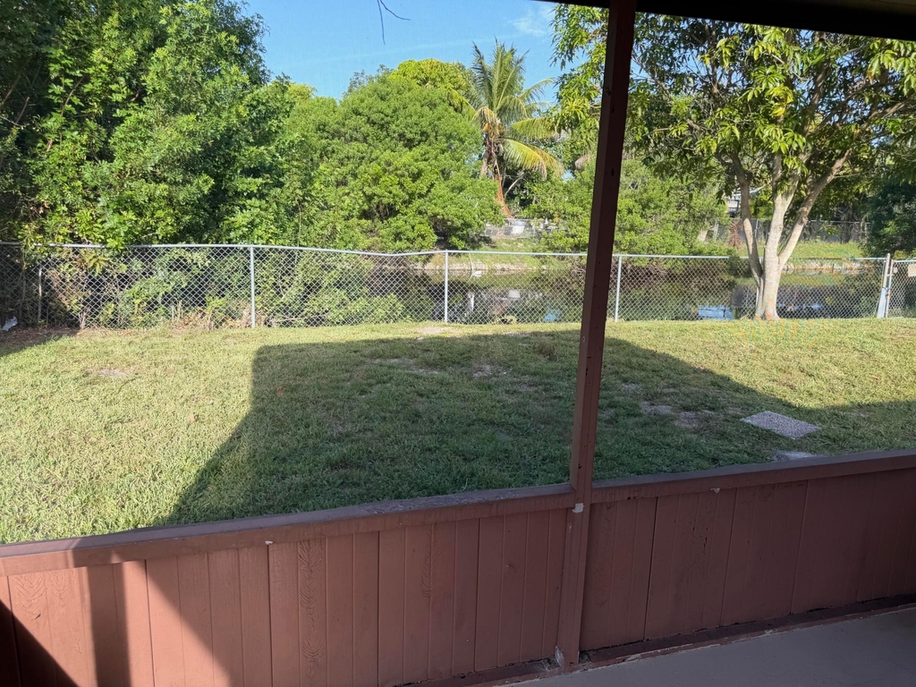 1240 Sw 73rd Avenue - Photo 24