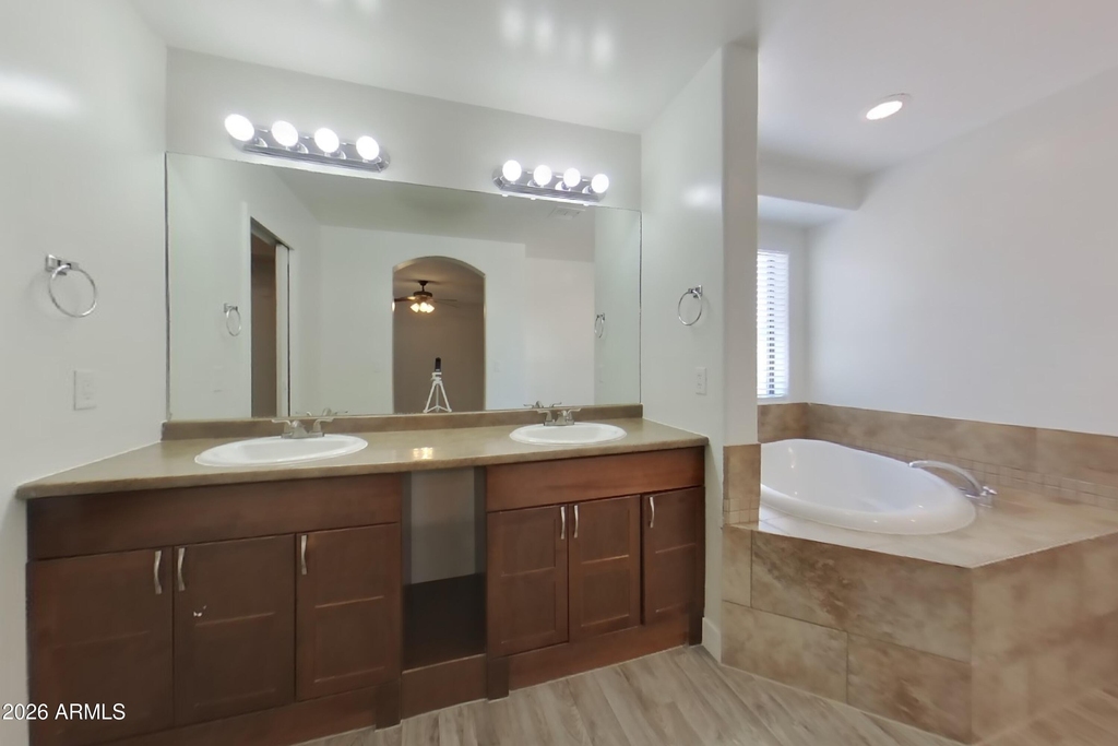 12626 N 20th Street - Photo 9
